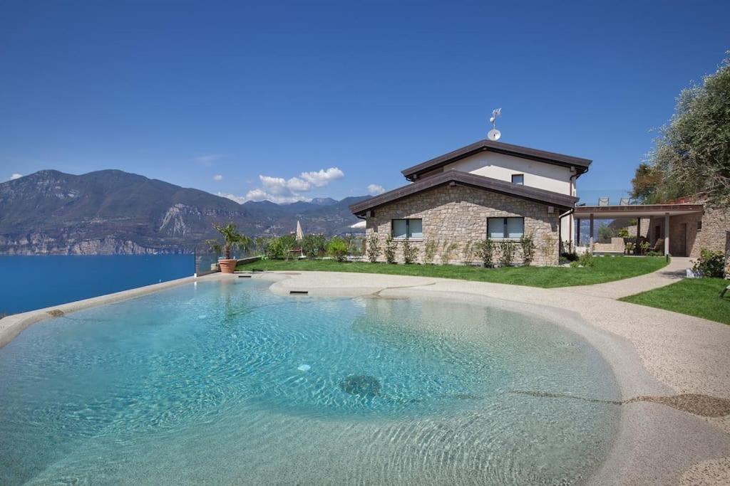 Villa Divina - Apt Divina Con Piscina E Vista Lago カステッレット・ディ・ブレンゾーネ エクステリア 写真